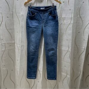 Slim High-Rise Skinny Jeans in Medium Blue